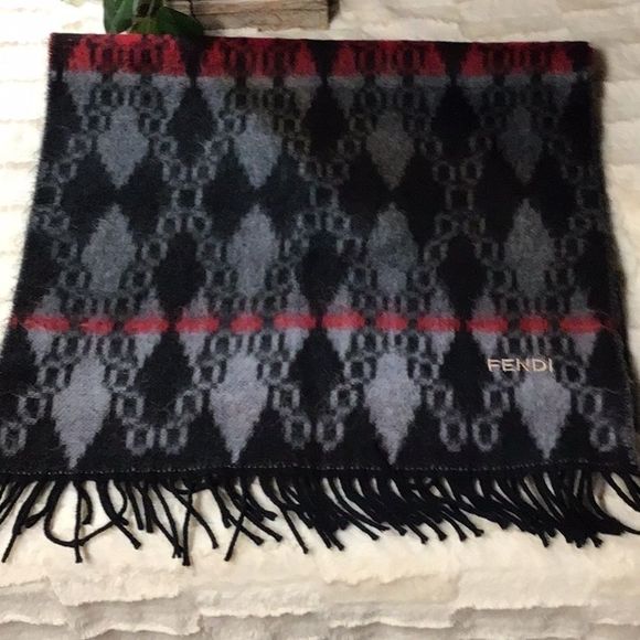 Fendi scarf - Picture 3 of 6